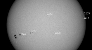 Aktuelles Weltraumwetter und Prognose 9 Aktuelle Sonnenflecken 16. November 2014 - Quelle: NASA SDO/HMI