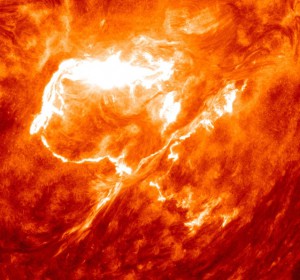 X-Klasse Sonneneruption aus zentralem Sonnenfleck! 5